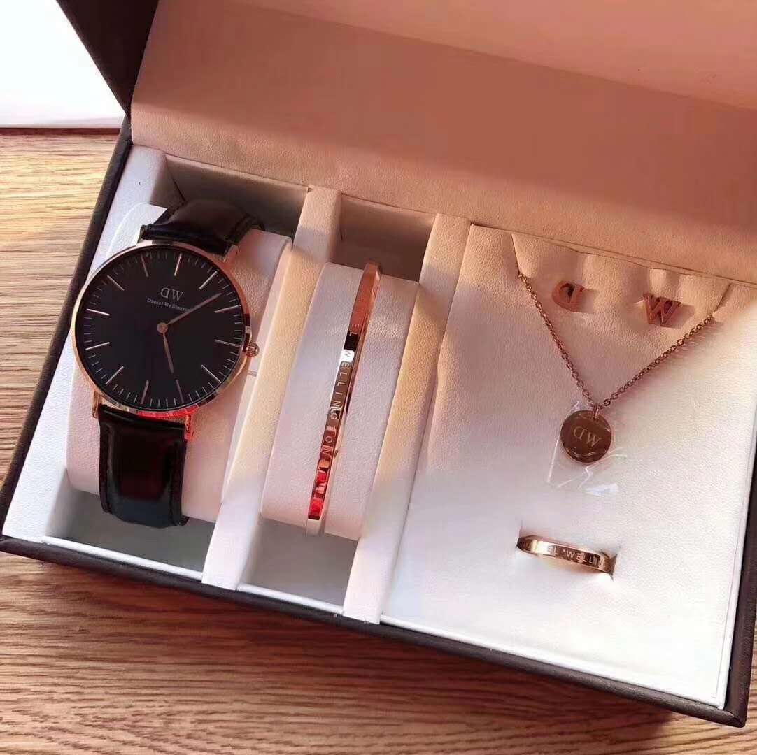 162859wzhh1tvwbthhchih.jpg