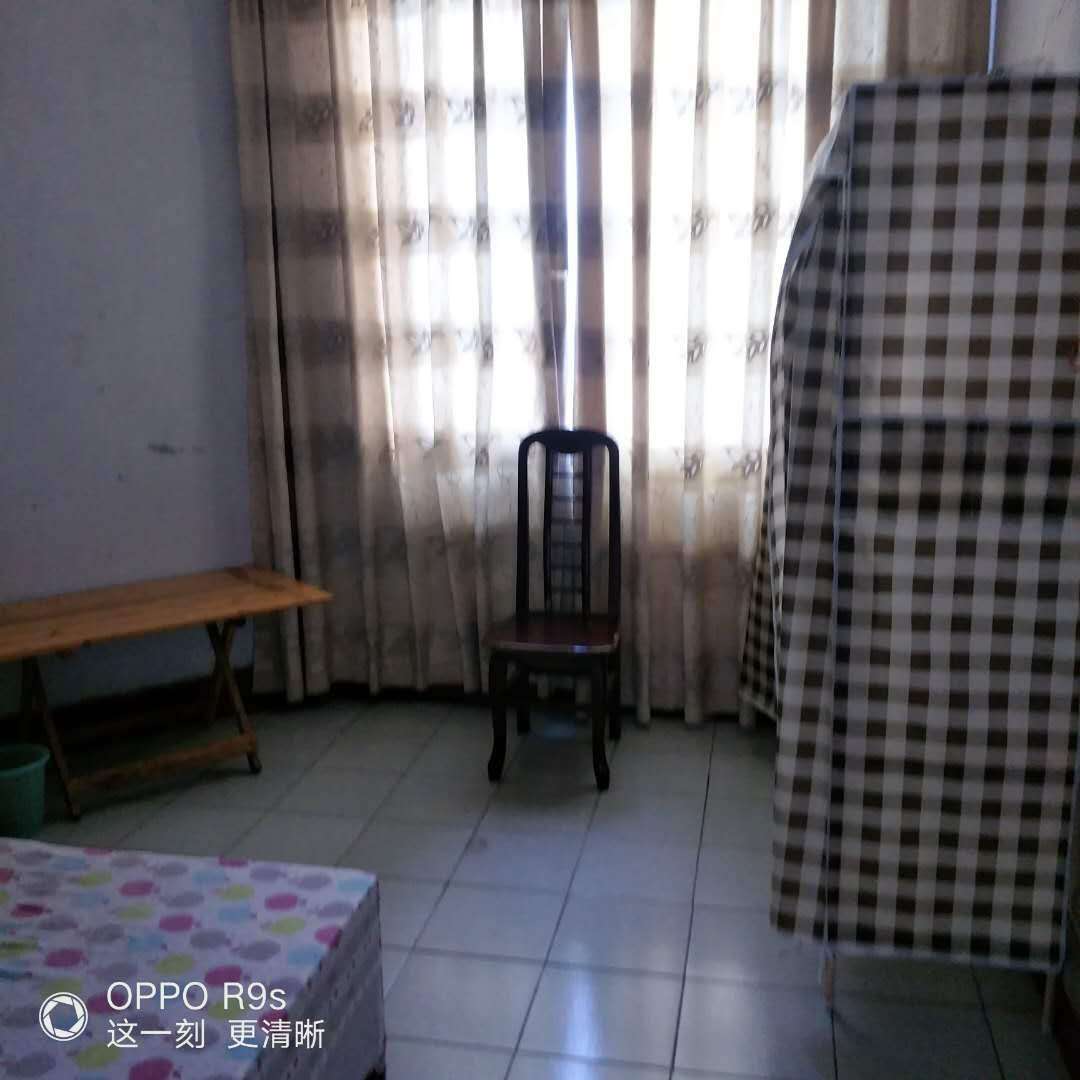 172542ddtto0xd0h10yped.jpg