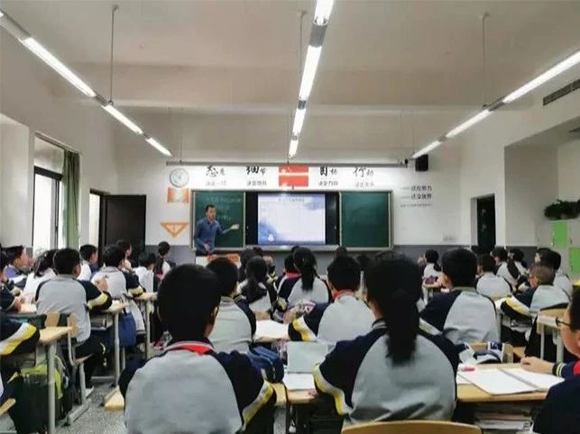091501ozi0w88dzpiazif7.jpg