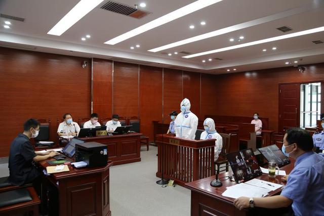 疫情期间肆意外出，致300人被隔离，宜宾这2名男子被判！-3.jpeg
