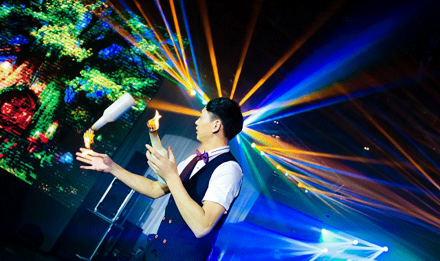 宜宾城市公园音乐节来了！国风、摇滚、DJ…还将放送20万消费券！地址是…-8.gif