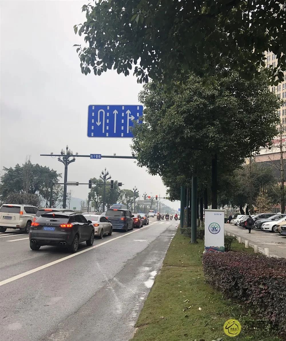 宜宾这些车子经过城头这个地方全部遭了，一司机两个月遭了23次…-8.jpg
