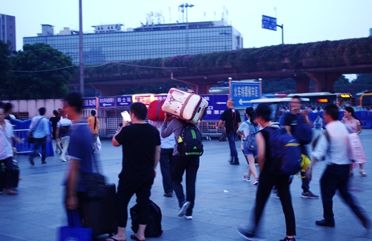 国内多地出现新增病例！24省份倡议就地过年，春节你打算怎么过？-1.jpeg
