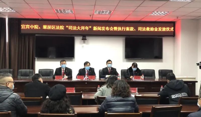 宜宾一男子因工失去手臂，厂里不赔偿！拖了20年…-1.jpg