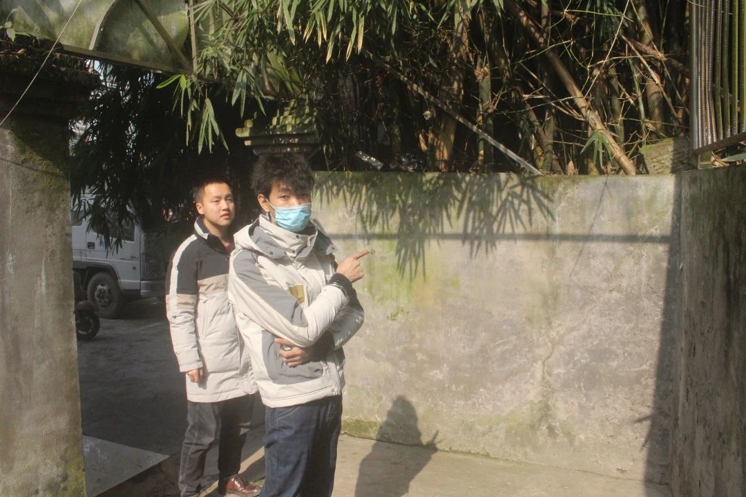小心贼娃子！宜宾一小偷刚刑满释放又去盗窃！-5.jpg
