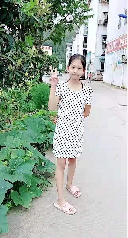 急寻！宜宾两13岁初中女生失联！3天杳无音讯！监控曾拍到两人画面…-1.png