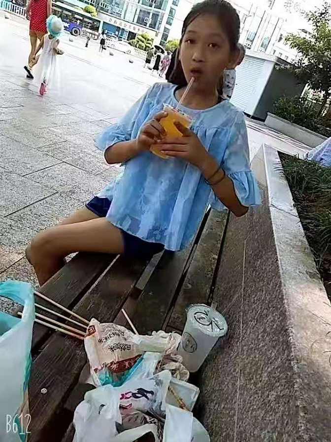 急寻！宜宾两13岁初中女生失联！3天杳无音讯！监控曾拍到两人画面…-6.png