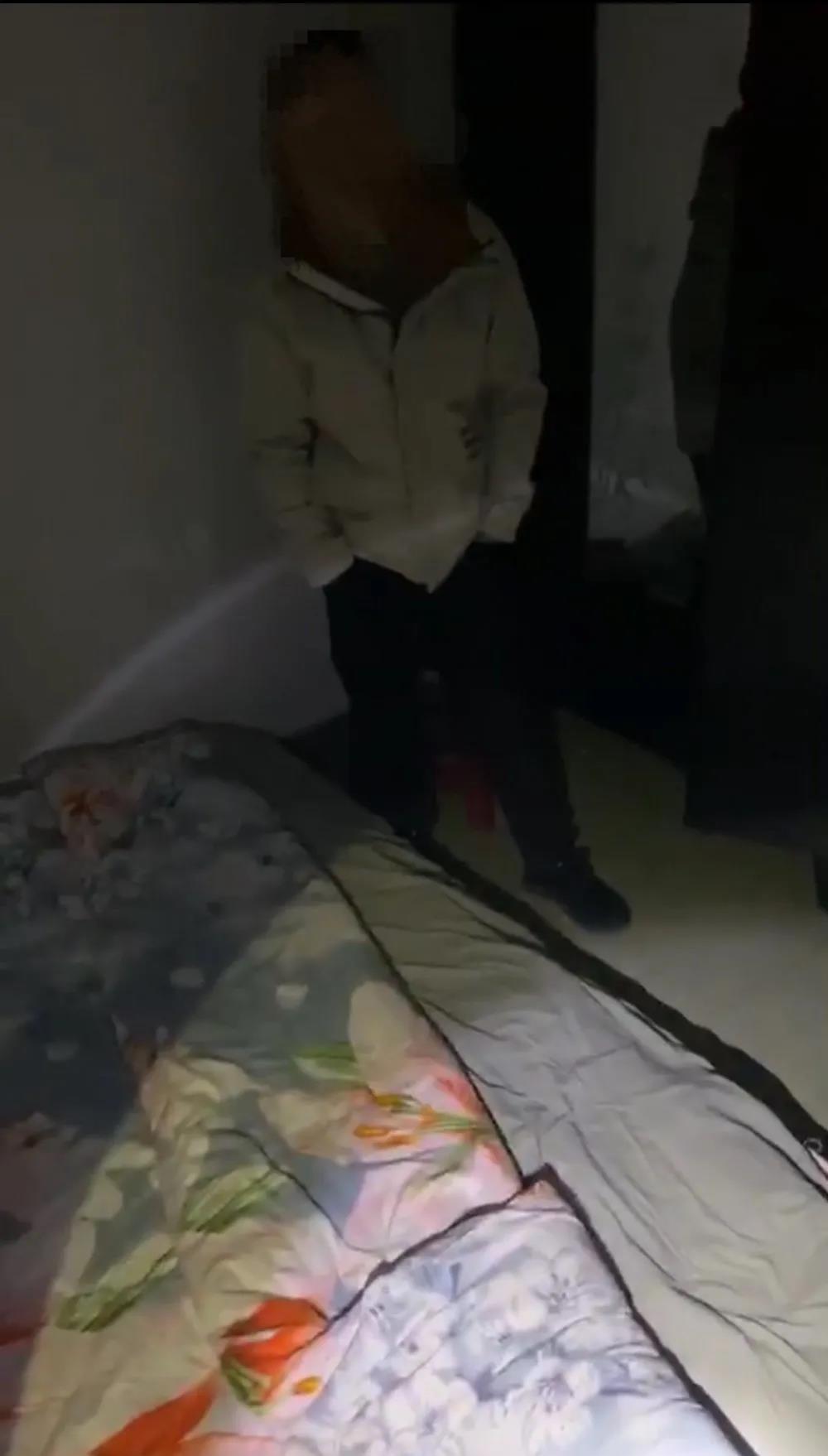 抓了！宜宾一小区有人当街拉客，涉嫌卖淫嫖娼！-3.jpg