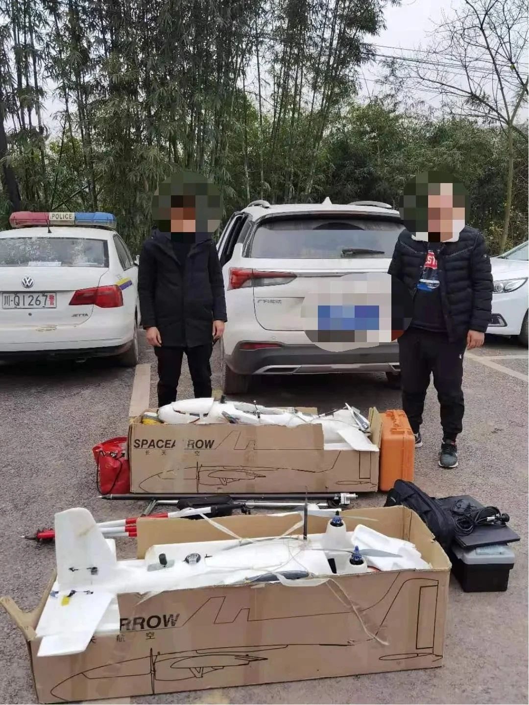 吃害了！宜宾2男子违规使用无人机，干扰部队飞行训练！-1.jpg
