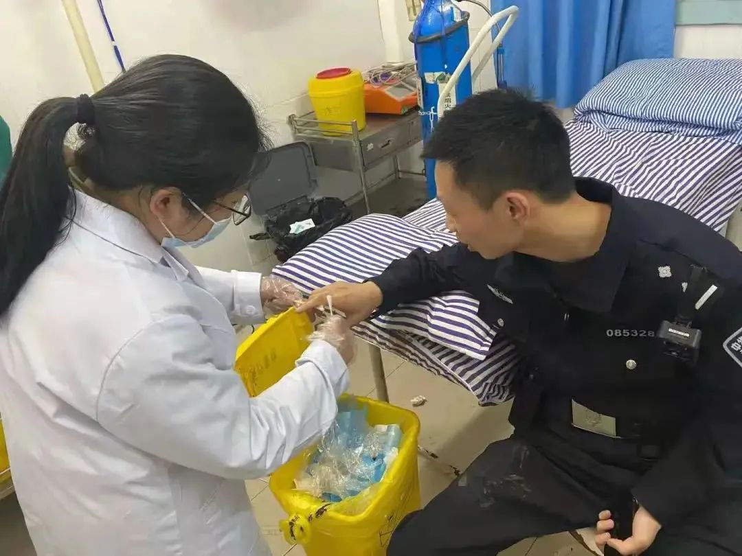 宜宾一老人将自己反锁在家，喝6支农药自杀！竟是因为和妻子吵架！-3.jpg
