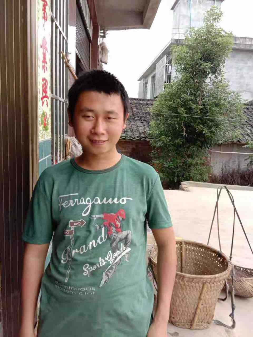寻人启事！精神失常，18岁，在北门车站附近走丢！-1.jpg