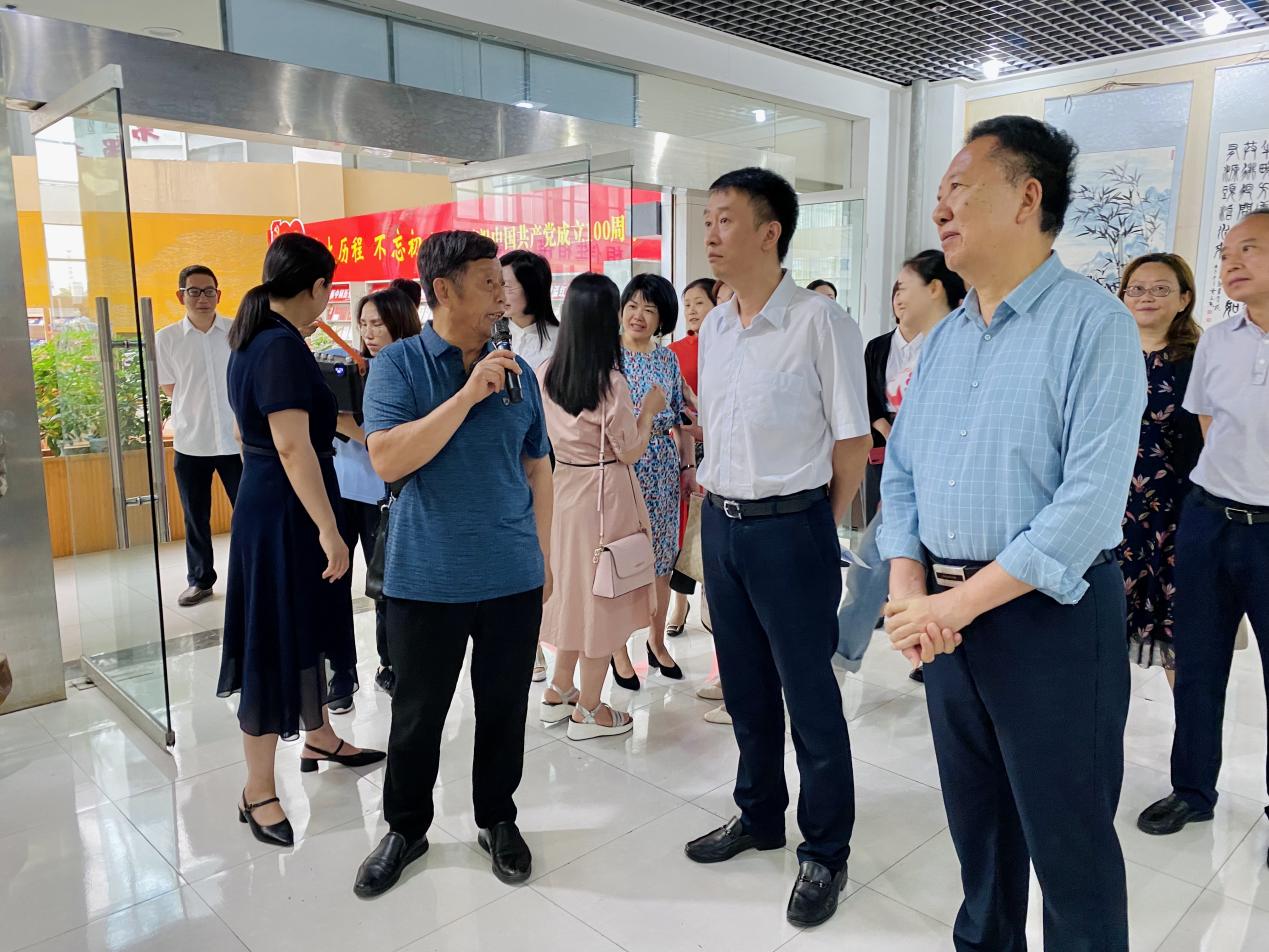宜宾民革举办庆祝中国共产党成立100周年海峡两岸书画展！-3.jpg