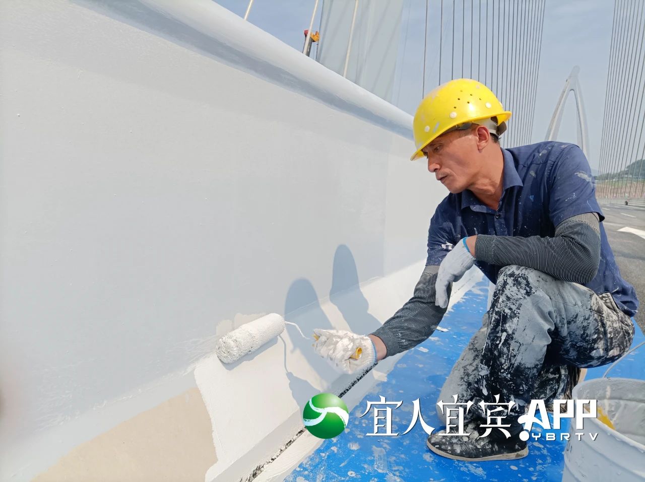 今天，22辆大货车开上了宜宾盐坪坝长江大桥！-7.jpg