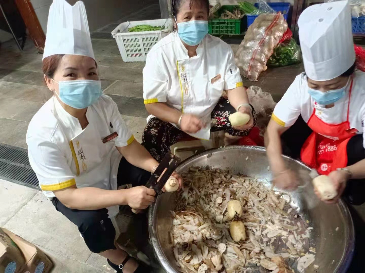 超赞！南溪这家酒楼每天免费送600盒爱心餐！力挺前线医护人员！-4.jpg
