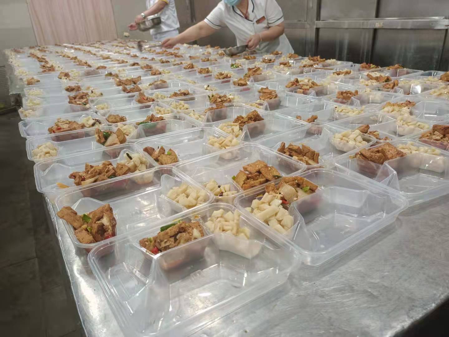 超赞！南溪这家酒楼每天免费送600盒爱心餐！力挺前线医护人员！-8.jpg
