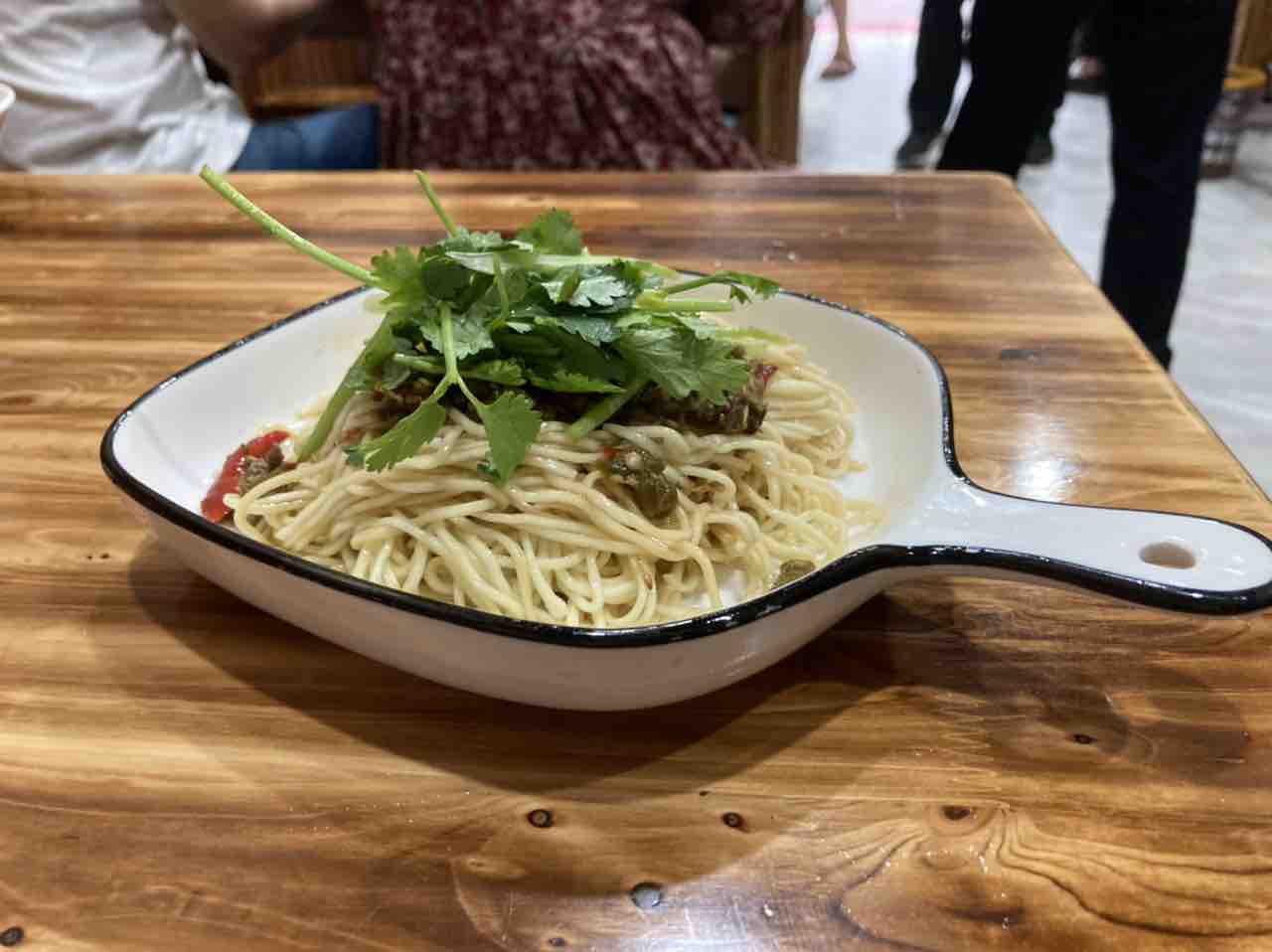 今早吃了一两生煎牛肉，这个装法还挺有意思的-1.jpg