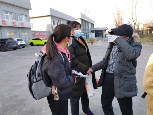 宜宾市救助管理站：女子年少负气出走漂泊异乡22年后终与家人团圆-3.png