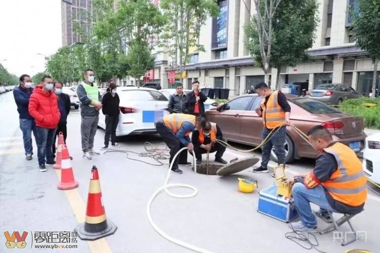 揪心！3岁男童不慎掉入下水道被冲走，失联超60小时，仍下落不明-5.jpeg