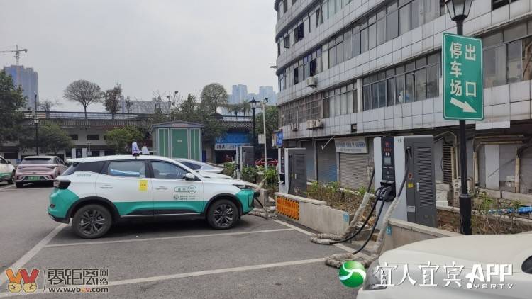 宜宾城市功能不断完善 增加停车位市民停车更方便-2.jpg