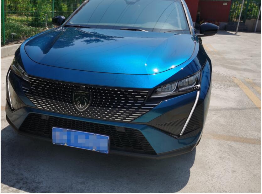 标致408X的“颜值”男女通杀，我的新车比闺蜜们的车拉风多了！-1.jpg