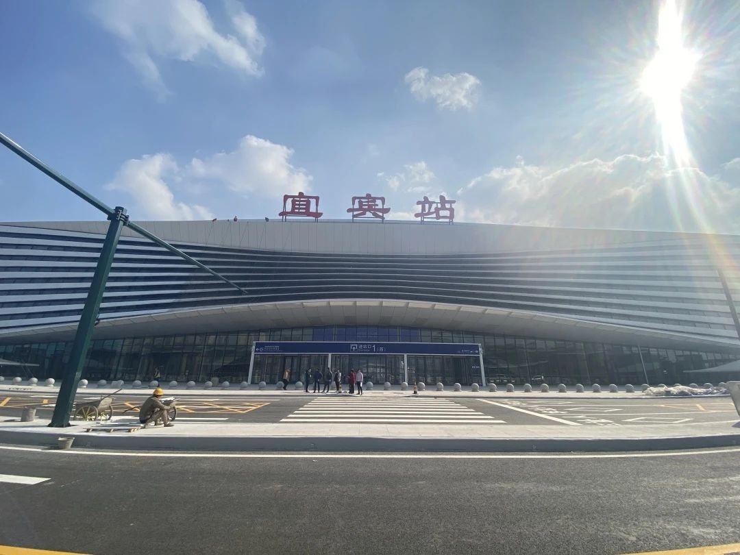 刚刚！试乘动车组到达宜宾站，成宜高铁即将全线开通！-27.jpg