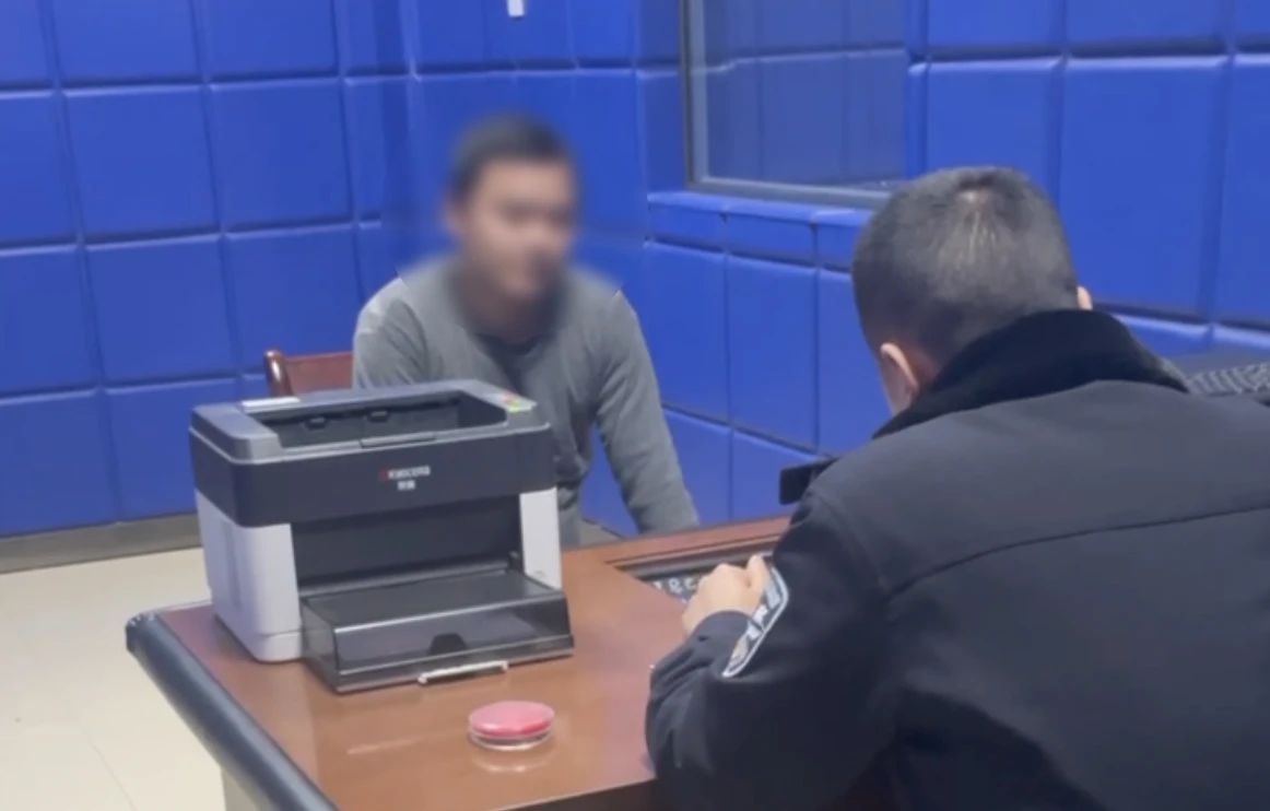 曝光！宜宾一男子酒后报假警，还辱骂接警员！-2.jpg