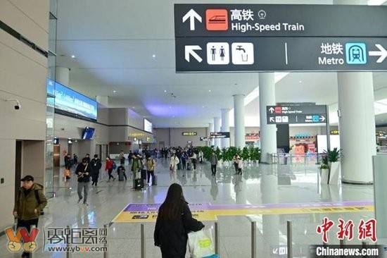 成自宜高铁开通1个月发送旅客近百万人次-2.jpg