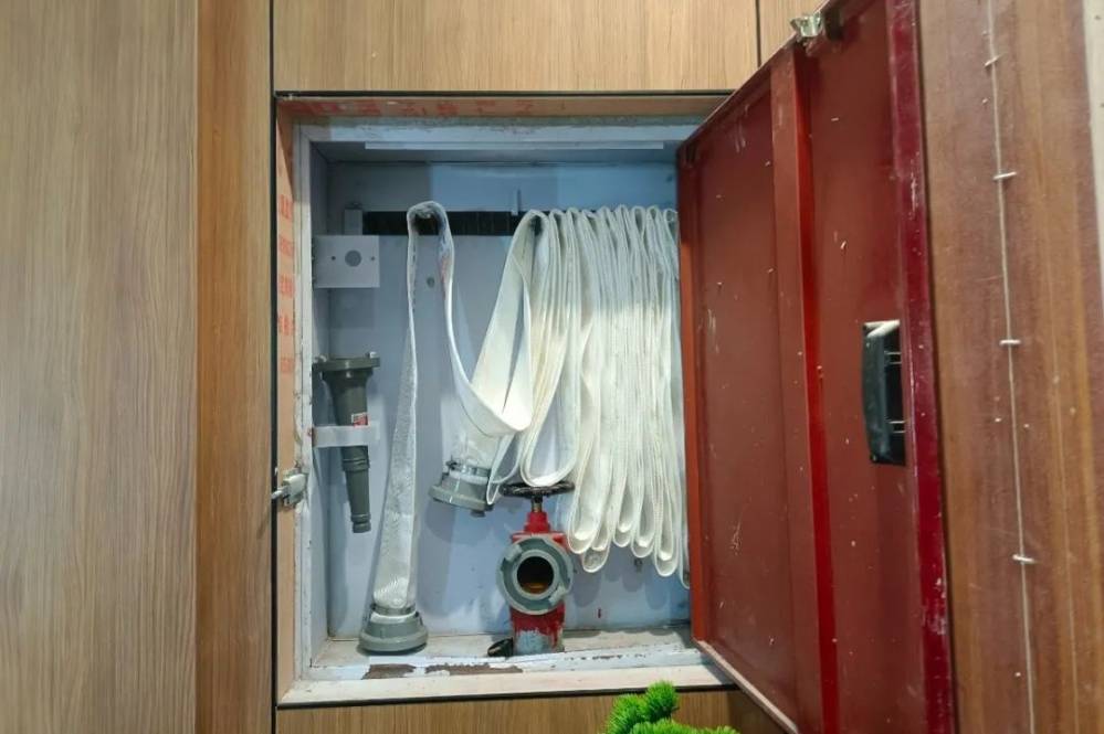 曝光！宜宾这些娱乐场所被查！酒吧、歌厅、足浴店……-3.jpeg
