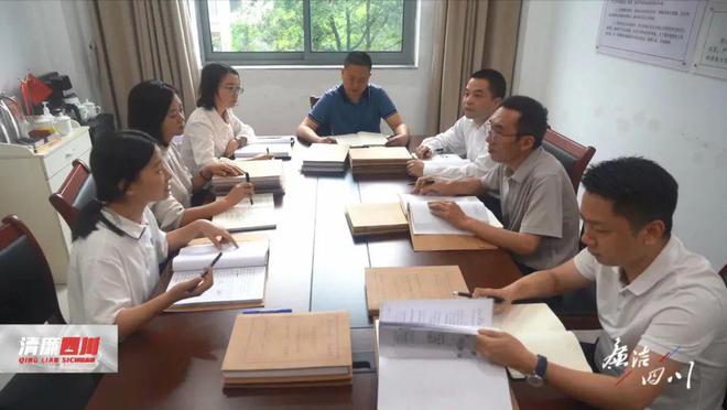 大搞权钱交易！宜宾一局正、副局长双双落马，犯罪细节曝光-6.jpg