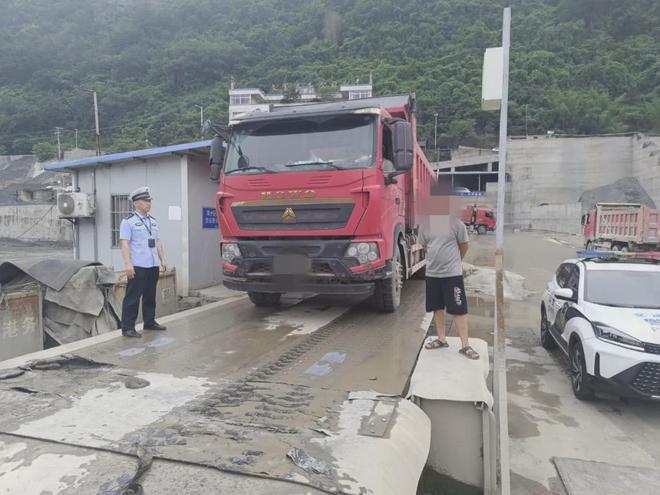 曝光！宜宾这群人，遭了……-6.jpg