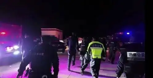 游客亲历西藏那曲地震：“晃了一分钟，桌上的氧气瓶都被震掉了”
New